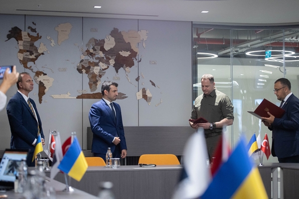 Foto - Dost ülkeden Baykar firmasına kritik ziyaret