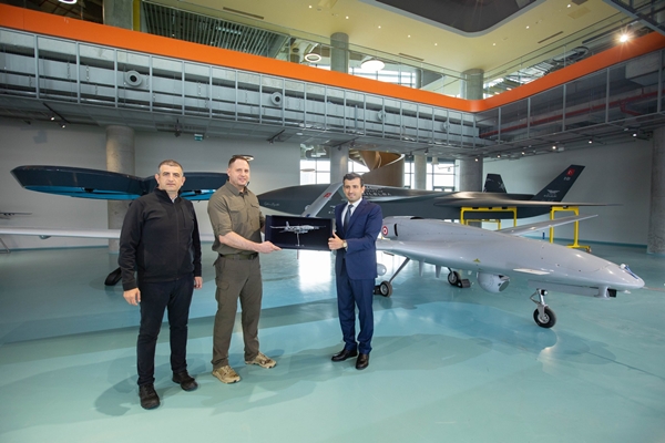 Foto - Dost ülkeden Baykar firmasına kritik ziyaret