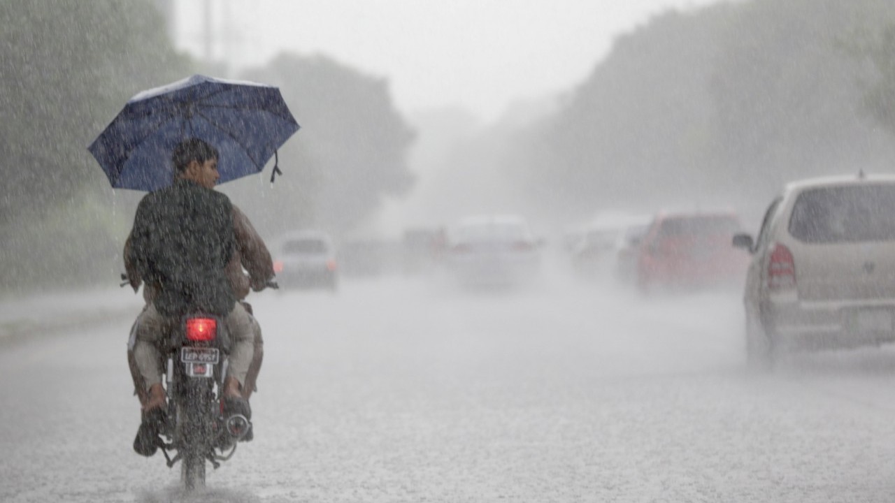 Foto - Dost ve kardeş ülke Pakistan'dan çok kötü haber: 266 ölü var!