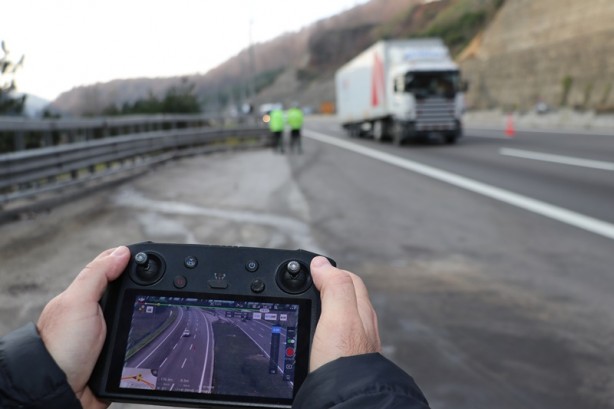 Foto - Drondan kaçamadılar