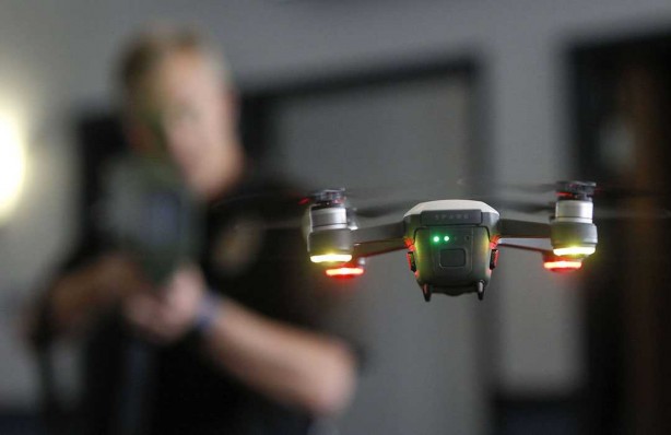 Foto - Drone Avcısı Polisler