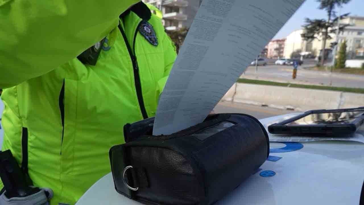 Foto - Dronlu denetimde kaçış taktiği işe yaramadı: Ehliyetsiz sürücüye 80 bin lira ceza 