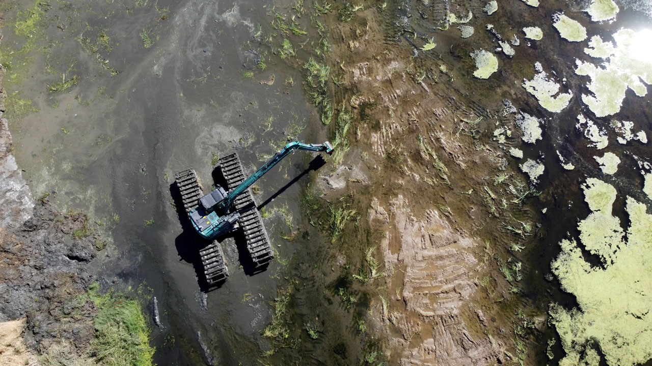 DSİ ekipleri temizlik başlattı! Edirne’de kuraklık Tunca Nehri’ni bu hale getirdi