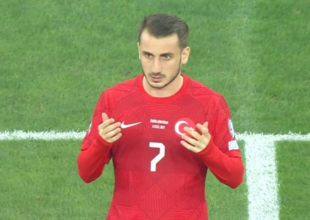 Dua, golleri atan Kerem Aktürkoğlu’ndan, sevinç "M.Kemal’in askerleriyiz" sloganı atanlardan