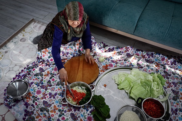 Foto - Dualarla sarma sardı! Zülfiye Nine, Cumhurbaşkanı Erdoğan'ı bekliyor