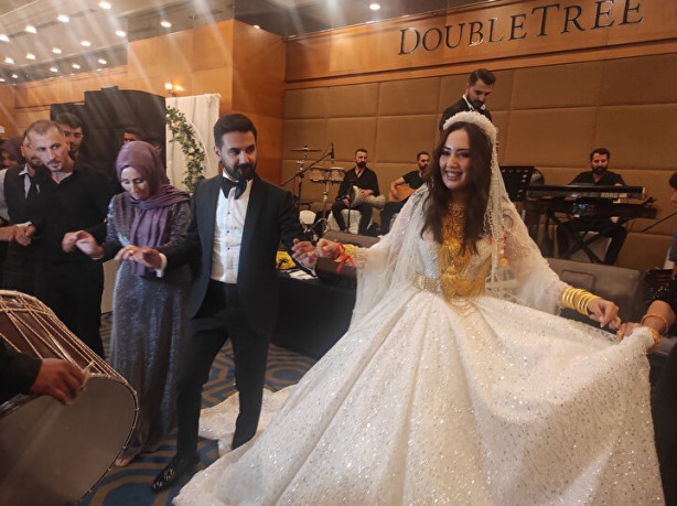 Foto - Dudak uçuklatan rakam! Aşiret düğünü darphaneye döndü