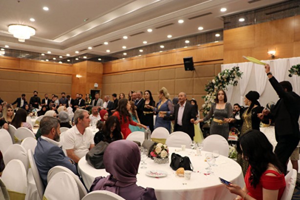 Foto - Dudak uçuklatan rakam! Aşiret düğünü darphaneye döndü