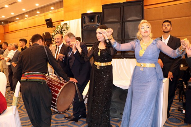 Foto - Dudak uçuklatan rakam! Aşiret düğünü darphaneye döndü