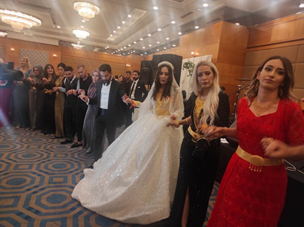 Foto - Dudak uçuklatan rakam! Aşiret düğünü darphaneye döndü