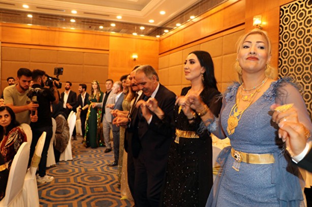 Foto - Dudak uçuklatan rakam! Aşiret düğünü darphaneye döndü