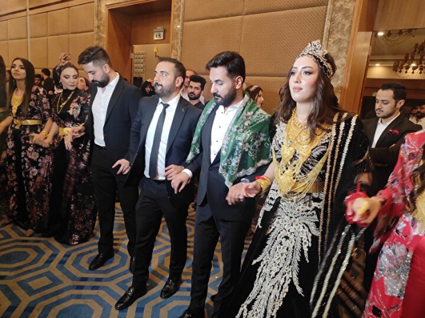 Foto - Dudak uçuklatan rakam! Aşiret düğünü darphaneye döndü