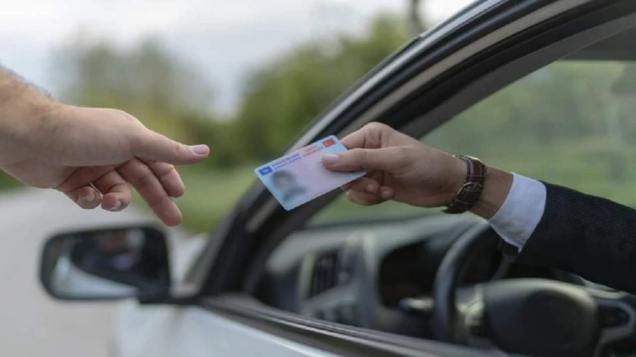 Foto - Düğmeye basıldı! Ehliyetlerle ilgili milyonları ilgilendiren gelişme: Artık her yıl...