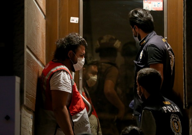 Foto - Düğmeye basıldı! İstanbul'da çok sayıda adrese eş zamanlı şafak operasyonu