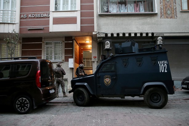Foto - Düğmeye basıldı! İstanbul'da çok sayıda adrese eş zamanlı şafak operasyonu