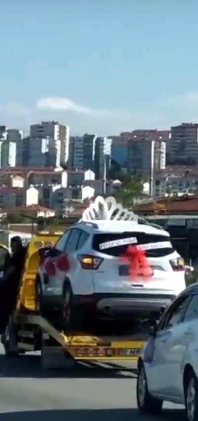 Foto - Düğün arabasını çekiciye yüklediler
