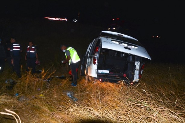 Foto - Düğün dönüşü faciayı yaşadılar: 1 ölü, 5 yaralı