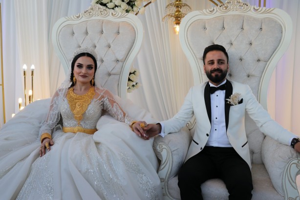 Foto - Düğün salonu değil sanki banka! Bu düğüne para sayma makinesi lazım