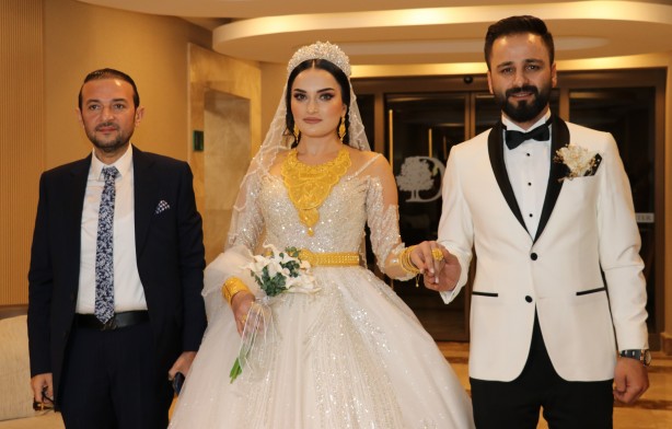 Foto - Düğün salonu değil sanki banka! Bu düğüne para sayma makinesi lazım