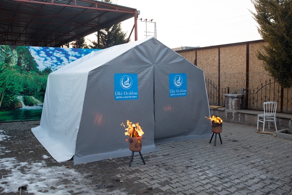 Foto - Düğün salonunda depremzedeler için çadır ve soba üretimi