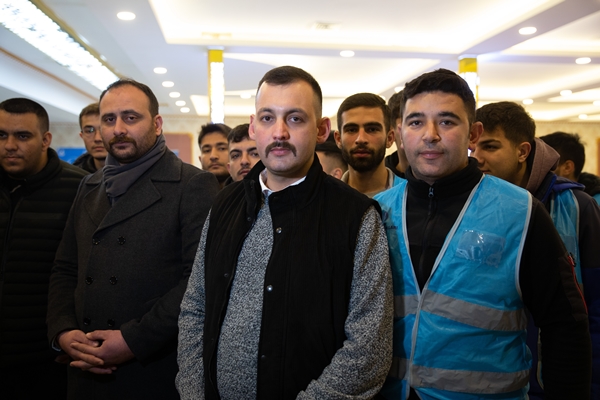 Foto - Düğün salonunda depremzedeler için çadır ve soba üretimi