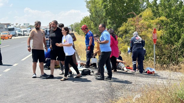 Foto - Düğün yolu kana bulandı