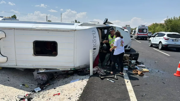 Foto - Düğün yolu kana bulandı