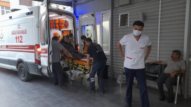 Foto - Düğüne giden otobüsün freni patladı: 12 yaralı
