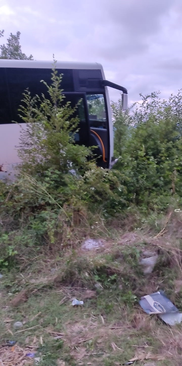 Foto - Düğüne giden otobüsün freni patladı: Çok sayıda yaralı var