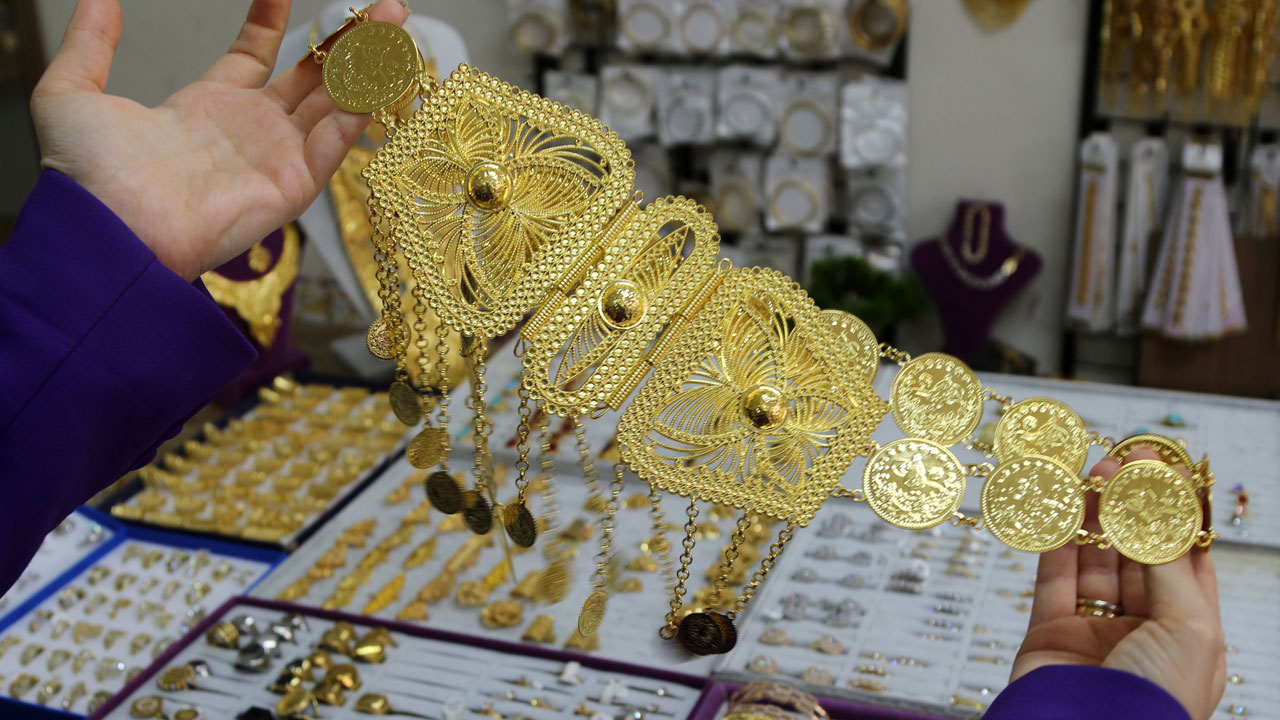 Düğünlerin yeni gözdesi! 40 bin lira gibi görünüyor ama fiyatı 300 TL