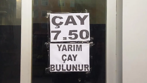 Foto - Dükkana "Yarım çay bulunur" yazısı astı! Nedeni herkesi şaşırttı