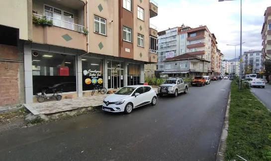 Foto - Dükkana "Yarım çay bulunur" yazısı astı! Nedeni herkesi şaşırttı