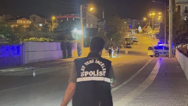 Dükkanı silahla taradılar