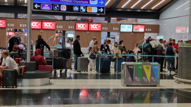 Foto - Dün çağrı yapılmıştı! Türkiye'deki İsrail vatandaşları İstanbul'dan ayrılıyor