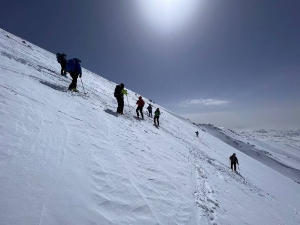 Foto - Dün çığ altında kalan turistler bugün tekrar kayak yaptı
