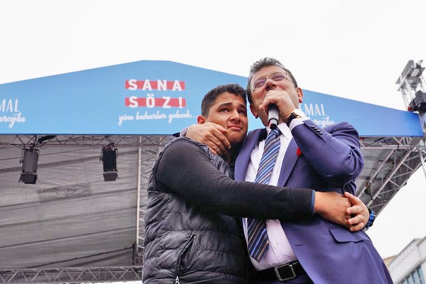 Foto - Dün: Her şey çok güzel olcak Bugün: Bu ne tatlı edit böyle... CHP’de sular ısınıyor: İmamoğlu’ndan yeni şirinlik!