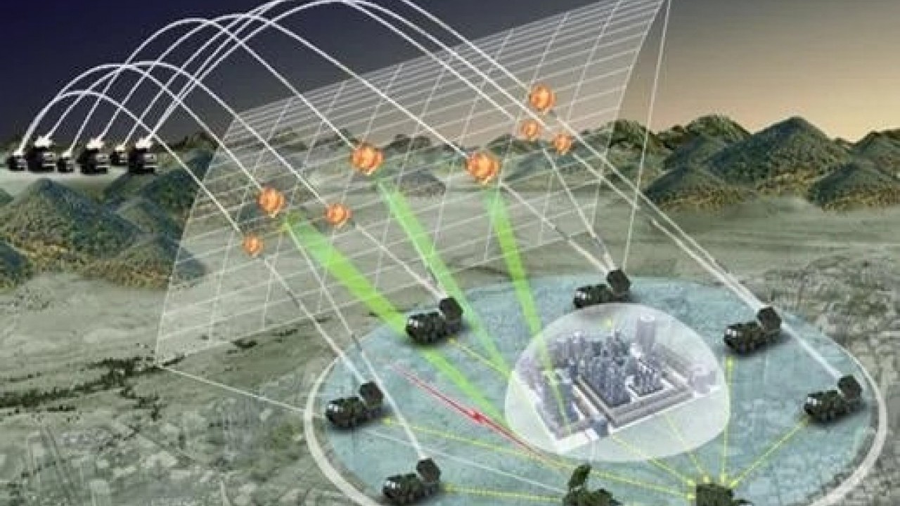 Dün İHA öğrenmek istiyorlardı, bugün Türkiye'nin Çelik Kubbe’sine rakip teknoloji geliştiriyorlar