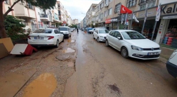 Foto - Dünya 2021’e girdi! İzmir 40 yıl geri gitti