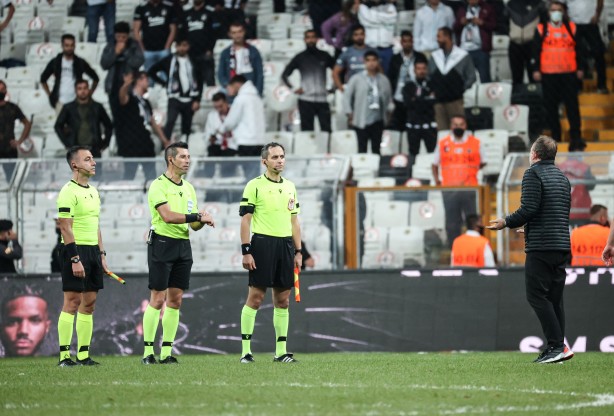 Foto - Dünya Beşiktaş-Adana Demirspor maçını konuşuyor! Balotelli'yi manşet yaptılar