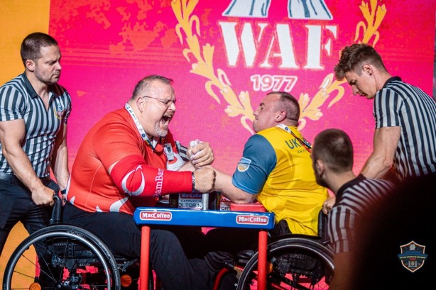 Foto - Dünya bu bileği bükemiyor