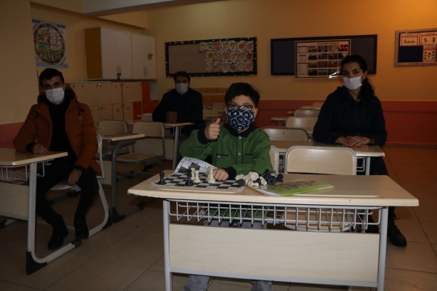 Foto - Dünya bu çocuğu konuşuyor! Hakkari'den dünya şampiyonu oldu