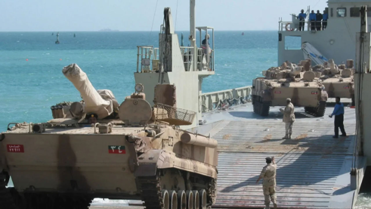 Foto - Dünya bu gelişmeyi konuşuyor: BAE 600'den fazla savaş tankını Türkiye'ye emanet etti