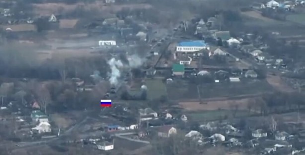 Foto - Dünya bu görüntüyü konuşuyor! Tek başına Rus konvoyunu durdu