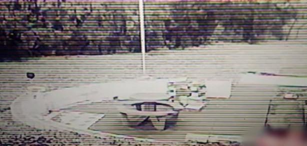 Foto - Dünya bu ilginç görüntüyü konuşuyor! Bir anda ortadan kayboldu 