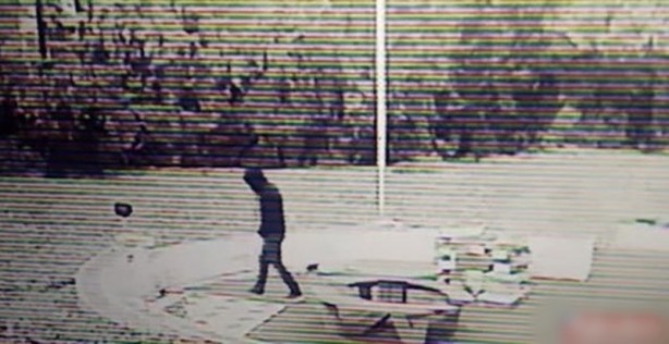 Foto - Dünya bu ilginç görüntüyü konuşuyor! Bir anda ortadan kayboldu 