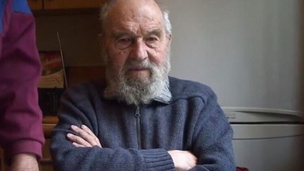 Foto - En yaşlı haindi! Dünya bu töreni konuşuyor... Televizyonlar yayını kesti