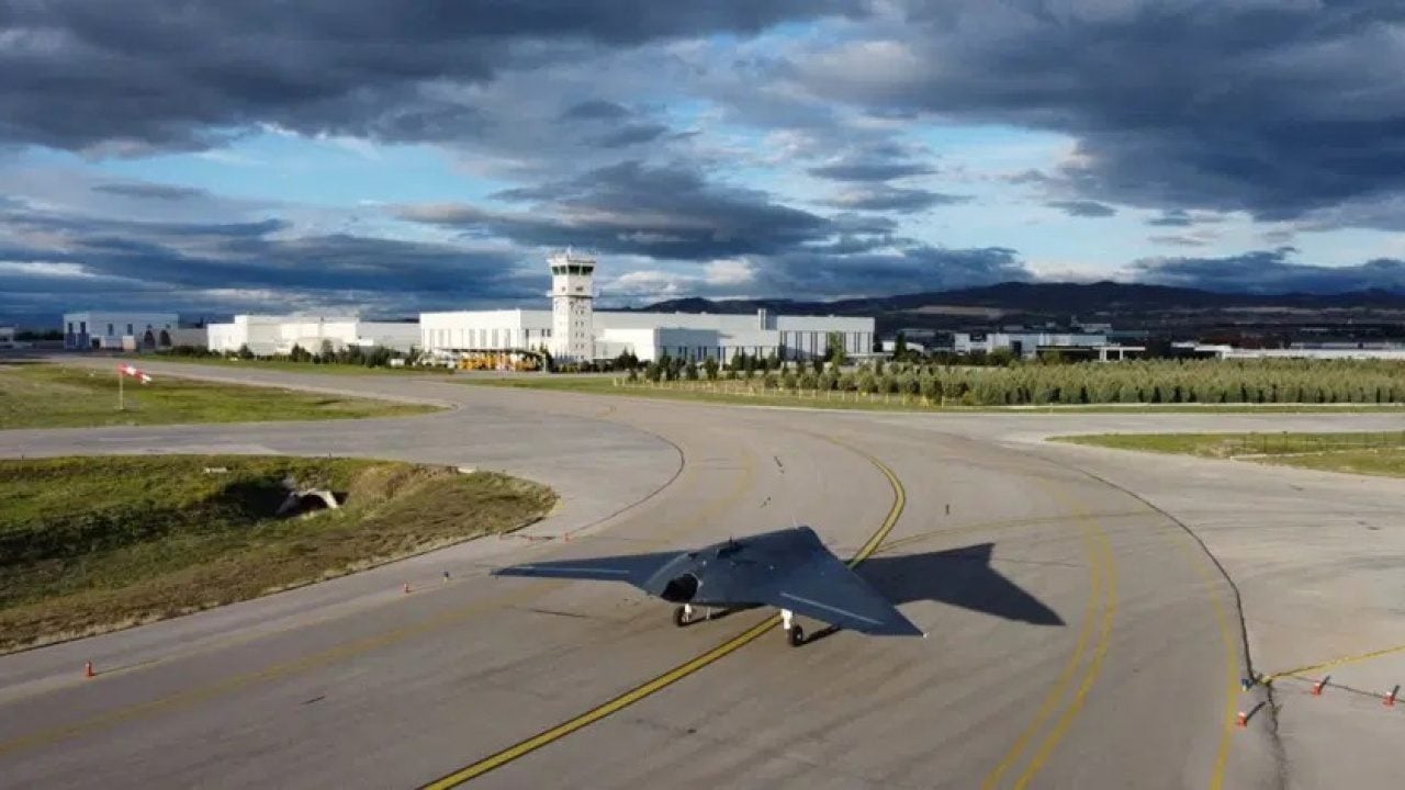 Foto - Dünya bu uçağı bekliyor: ANKA-3'ten kaç tane sipariş alındığı kamoyuna açıklandı