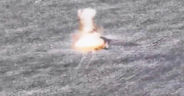 Foto - Dünya bunu konuşuyor! Rus İHA'ları defalarca Türk zırhlısı Kirpi'yi hedef alıp bakın neden patlatamadı