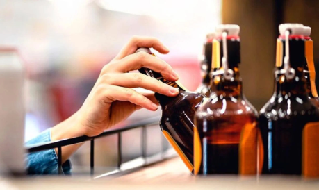 Alkolikler şok olacak! Türkiye'nin alkol kararını yere göğe sığdıramadılar