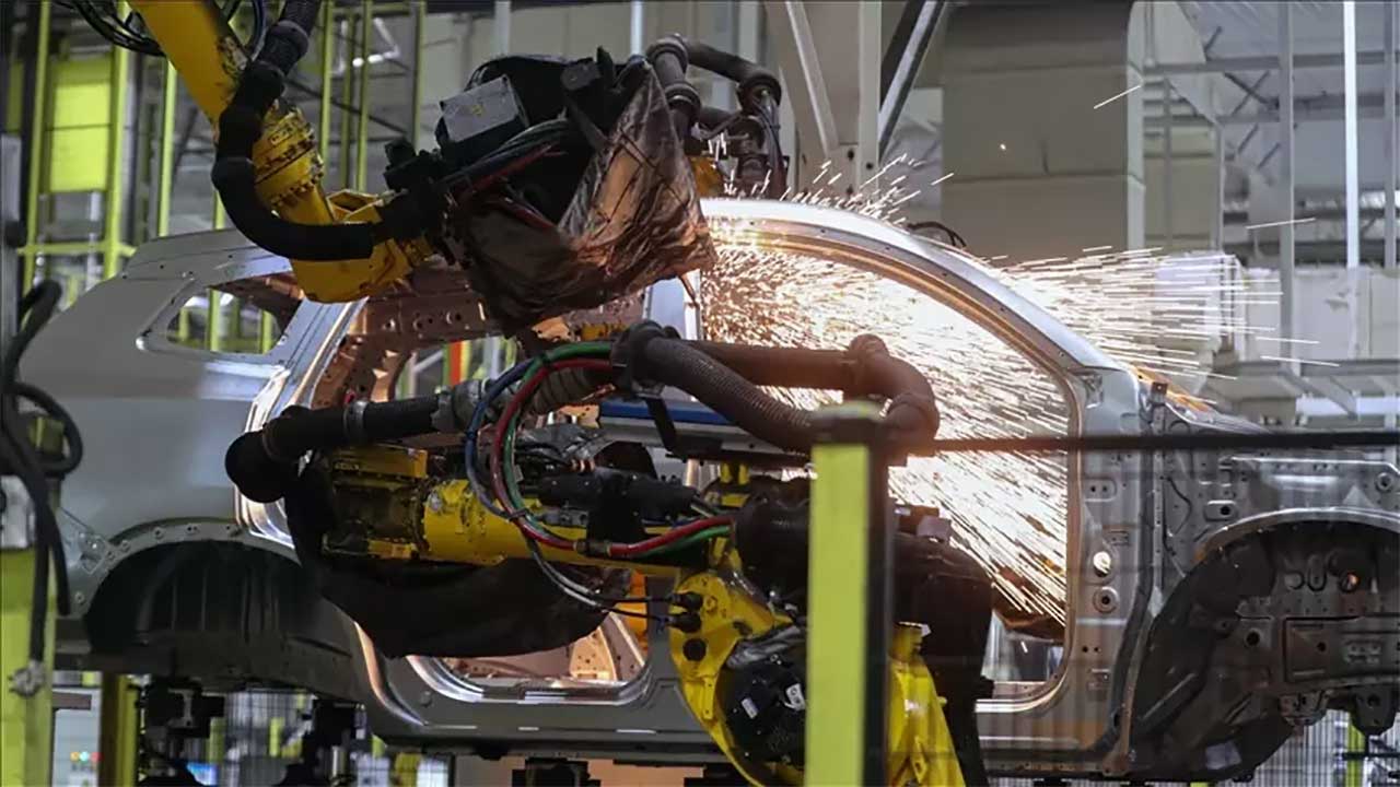 Türkiye'de fabrika açacak otomobil şirketi Nissan fabrikasını devralıyor