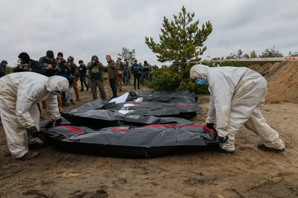 Foto - Dünya dehşete düştü! Rusya'dan geri alınan kentte ortaya çıktı